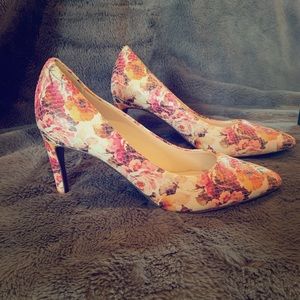 COLE HAAN Floral Print Pump Sz 10B